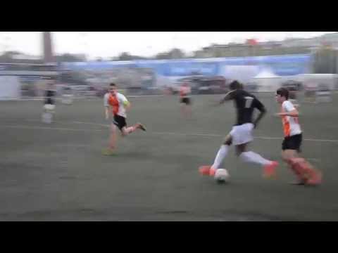 B15 Gothia Cup 2014 : Bordeaux Elite Football Club Vs Azalea BK : la technique de Prince DAN-ASER