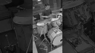 Download lagu Lotta ghost notes, busy drumming. mp3 Download lagu Lotta ghost notes, busy drumming. mp3