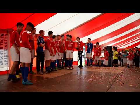Huldiging SV Venray O17-1(B1) | Bekerwinnaar 2016 - deel 1