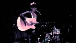 Buses & Trains by Bachelor Girl Acoustic Cover - Sarah Yap