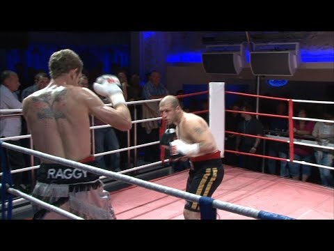 Classic IBA Essex Boxing - Steve Spires v Rocky Muscas - Liquid Colchester