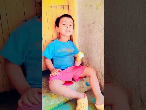 mansha ice cream 🍦🍦 kha  raha hai 🍦🤤🤤