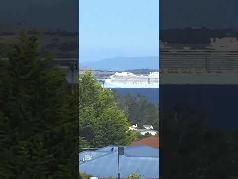 Thumbnail for Ovation of the Seas cruises into Hobart #royalcaribbean #ovationoftheseas #cruiseship #hobart #calm