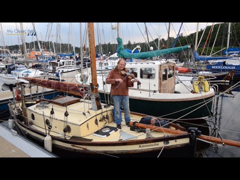 My Classic Boat.  60 seconds No 4