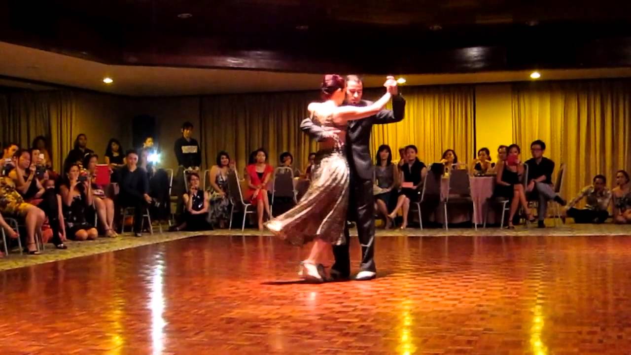 JULIETA BISCIONE Y ROBERTO CASTILLO