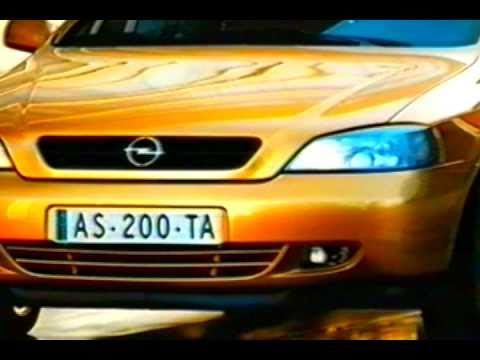 Oliver Lewis - "Opel Astra Ad Campaign