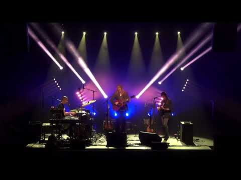 OLIVER WOOD TRIO “Chocolate On My Tongue” (1.17.2023)