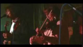 Dave Carter and Tracy Grammer perform &quot;When I Go&quot;