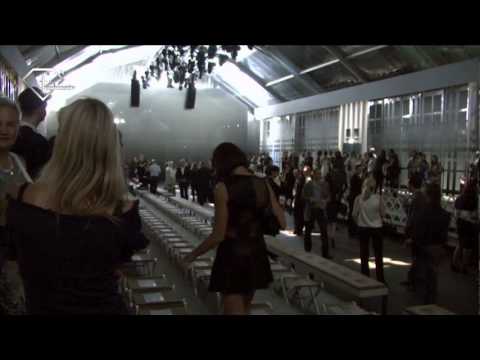 fashiontv | FTV.com - BURBERRY BACKSTAGE MILAN MEN S/S 2009