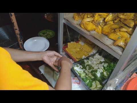 GURIHNYA PECEL LELE DAN AYAM PAK IJO - ASMR INDONESIAN SPICY FRIED CATFISH & CHICKEN STREET FOOD