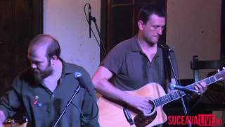 Luna Amara Rosu aprins (Acustic)