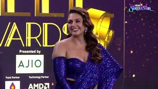 Huma Qureshi Wins Best Actress (Web Series) For Maharani At News18 Showsha Reel Awards l EXCLUSIVE