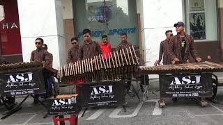 Download lagu STASIUN BALAPAN -- ANGKLUNG SATRIA MALIOBORO YOGYAKARTA mp3 Download lagu STASIUN BALAPAN -- ANGKLUNG SATRIA MALIOBORO YOGYAKARTA mp3