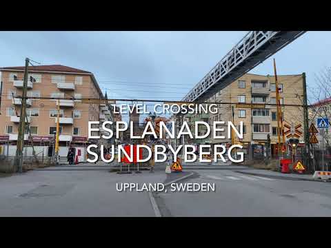 Passagem de nível, Esplanaden, Sundbyberg, Uppland, Suécia