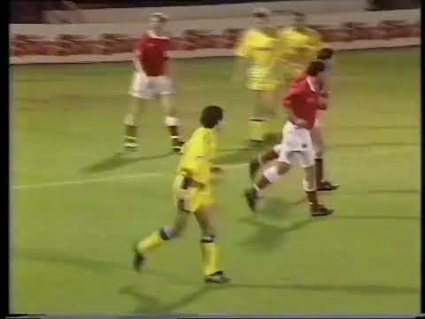 1992/93 Charlton Athletic v Leeds United FAC 3rd Rd rply (Highlights 11min)