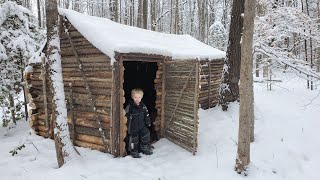 Building Log Cabin By Hand - 9 Days Winter Camping with 3 yr Old in Bushcraft Primitive Shelter