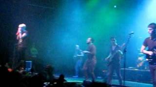 The Blackout - I&#39;ve got better things to do tonight than die Live