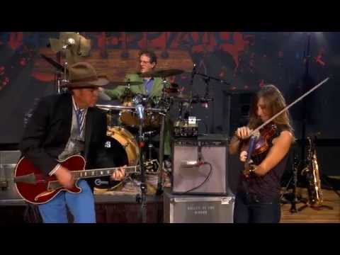 Robert Earl Keen and Asleep at the Wheel perform "Ding Dong Daddy From Dumas"