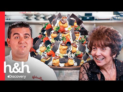 Buddy reinventa el pastel de profiteroles para los 65 de mamá | Cake Boss | Discovery H&H