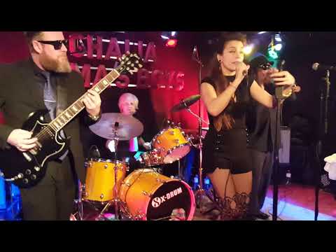 Ghalia & Mama`s Boys_Norderstedt_all the good things_21.Jan.2019_213552