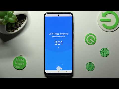 How to Clean Storage on MOTOROLA Moto G13