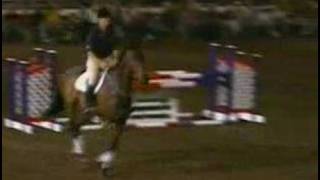 David O&#39;Connor riding bridleless in a parelli show