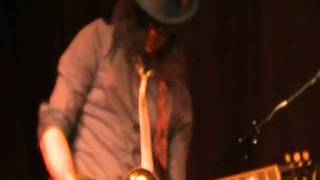 100 Monkeys - &#39;Sleeping Giants&#39;