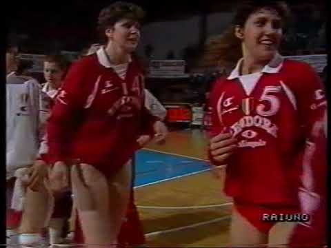 1987/88: TEODORA RAVENNA - Civ & Civ MODENA (pallavolo femminile)  Finale Scudetto - gara3