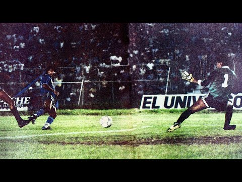 Emelec 1 x 0 The Strongest (BOL) - (Resumen del partido Libertadores 18 Abril 1990)