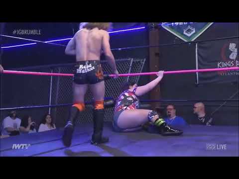 Davienne vs Reid Walker in an Intergender Pro Wrestling Match!