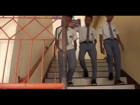 MAN 1 Metro 2015 Trailer Film Komedi XII IPS 3