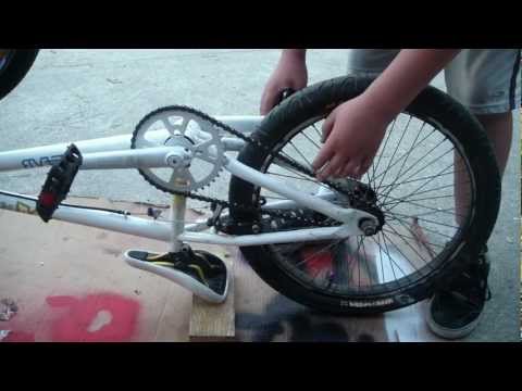 How To Tighten The Chain On A BMX Bike