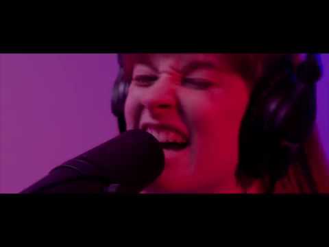 Orla Gartland - Flatline (live session)
Orla Gartland - Flatline (live session)