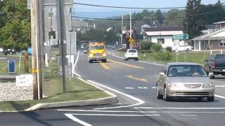 preview picture of video 'Neffs Engine 1611 responding through Schnecksville'