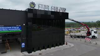 Mercedes-Benz AROCS 3253 8x4 HMF 5020 Fly Jib Crane Kran kamion s ravnom platformom | Slika 4 - Autoline
