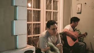 Download lagu Daun Jatuh - Untuk Selalu Senang (Sesi Tengah Malam) mp3