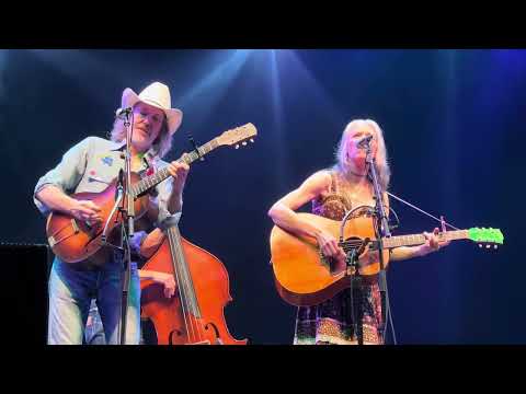 Gillian Welch & David Rawlings - Brokedown Palace • 2024-12-05 • Capitol Theatre, Portchester, NY 4K