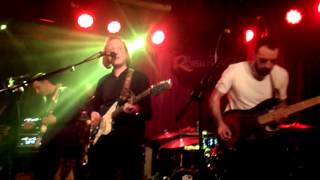 Two Door Cinema Club - Wake up (LIve in Roisin Dubh Galway)