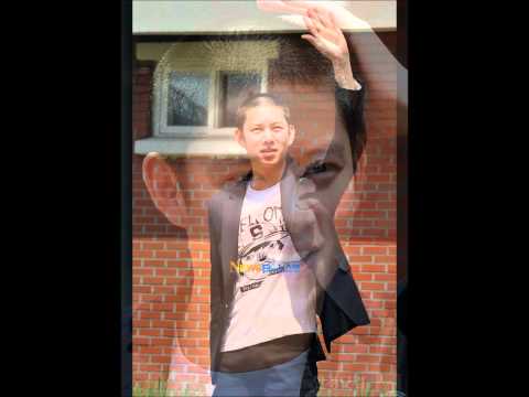 Kim Heechul Enters Military...09-01-11