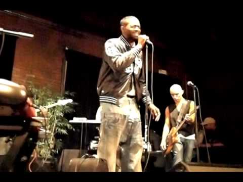 Terrance Downs Performs Giving Up by Donny Hathaway Live.avi