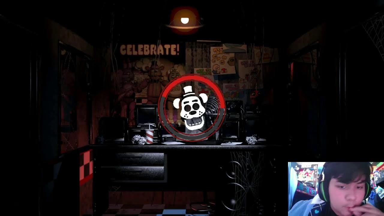 Jugando FNaF