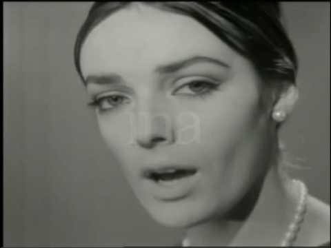 download lagu mp3 mp4 Viens Sur La Montagne, download lagu Viens Sur La Montagne gratis, unduh video klip Viens Sur La Montagne
