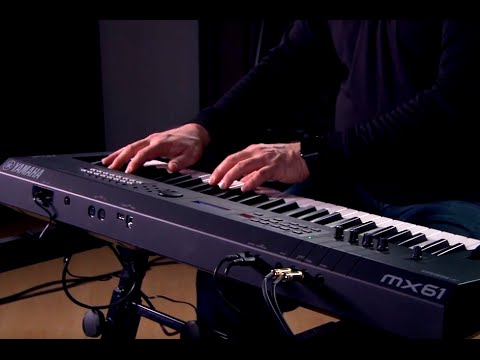 Yamaha MX61 Music Synthesizer Performance