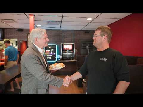 Senator Hoeven Visits The Red Pepper in Grand Forks