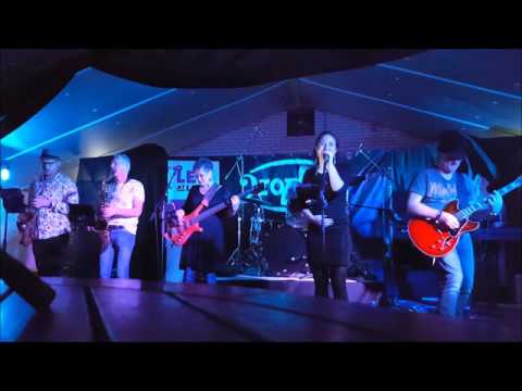 Drop it! Coverband - Amy Winehouse - Stronger Than Me