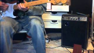 Video thumbnail for Univox U65Rn Amplifier with James "T-Bone" Burke on Guitar by e77toe77