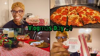 Vlogmas Day 24 🎄| Making Chicago Tavern-Style Pizza | Bartesian Mistletoe Margarita