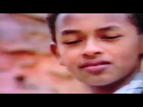 MICKAEL & RYAN - " Ny Ampitso " (Clip Officiel) - 1986