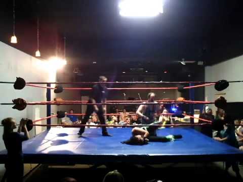 "Dastardly" Danni Deeds vs Andy "The Dreadful" Bird - BWW