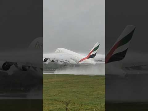 Emirates A380 Takeoff in a Heavy Rain Storm 🌧🌧 #emirates #a380 #manchester #storm #takeoff